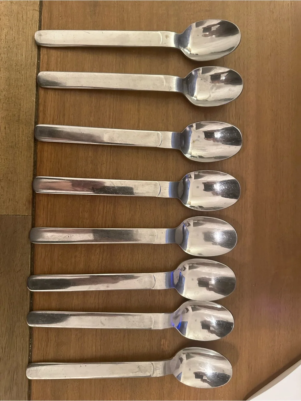 Vintage Reed& Barton Stainless SteelSpoons - Silver (Set of 8)
